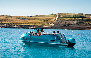 Pilote um Fiat 500 aquático pelo Mediterrâneo